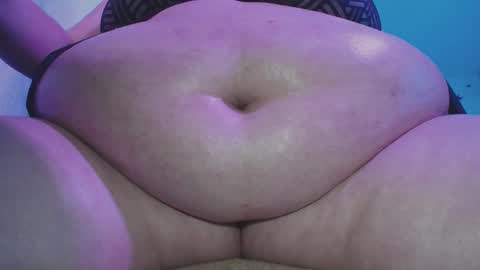 Snapshot of aleia_taylor chatting on February 15, 8:33 am aleia taylor online show from February 15, 8:33 am