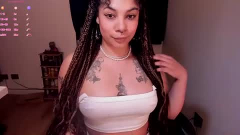 Snapshot of aleja1234lo chatting on June 26, 2:49 am aleja1234lo online show from June 26, 2:49 am