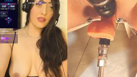Snapshot of aleja20_ chatting on February 8, 4:47 am joha online show from February 8, 4:47 am