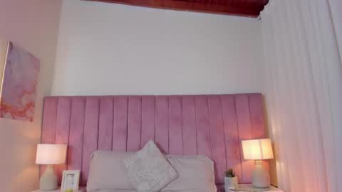 Alejandra Arango online show from October 10, 10:20 pm