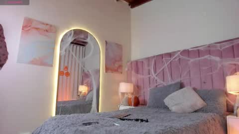 Alejandra Arango online show from October 24, 10:17 pm