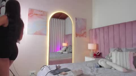 Alejandra Arango online show from December 15, 9:41 pm