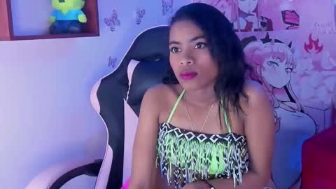 aleja_miller1703 online show from February 12, 10:27 pm