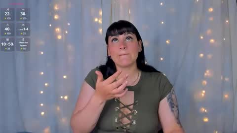 Snapshot of aleja_rossi chatting on October 25, 9:53 pm Aleja online show from October 25, 9:53 pm