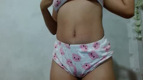 Snapshot of aleja_swety chatting on December 12, 7:19 am ALEJA online show from December 12, 7:19 am