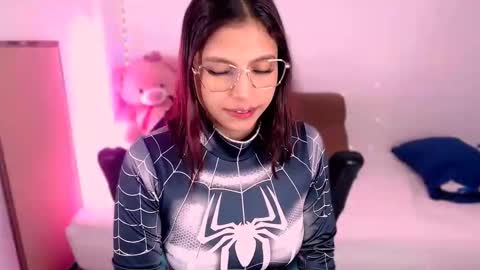 Snapshot of alejaharker chatting on October 30, 2:35 am Aleja Harker online show from October 30, 2:35 am