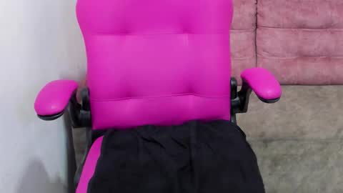   online show from February 6, 3:00 am