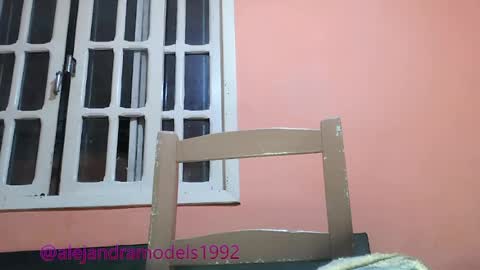 Snapshot of alejandra1992_ chatting on May 27, 1:57 am Alejandra online show from May 27, 1:57 am
