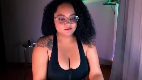 Snapshot of alejandra_conde chatting on December 9, 1:51 am Alejandra online show from December 9, 1:51 am