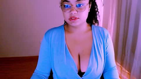 Snapshot of alejandra_conde chatting on November 6, 3:13 pm Alejandra online show from November 6, 3:13 pm