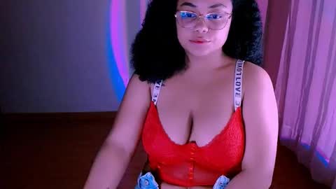 Snapshot of alejandra_conde chatting on November 26, 12:00 am Alejandra online show from November 26, 12:00 am