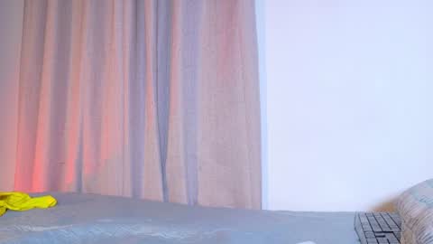 alejandra_dunn1 online show from June 27, 6:46 pm