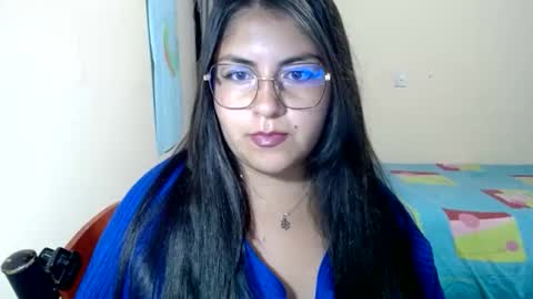 Alejandra online show from June 9, 9:10 am