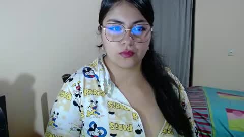 Alejandra online show from June 15, 9:22 am