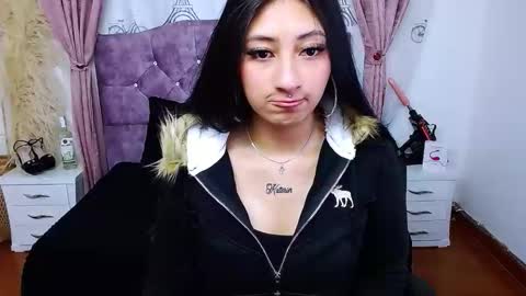 Snapshot of alejandracastr chatting on December 1, 11:15 am ALEJANDRA online show from December 1, 11:15 am