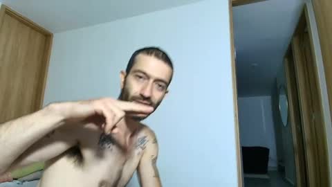 Alejandro Hernndez online show from June 6, 3:22 am