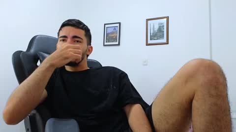 alejandroo_7 online show from December 24, 4:19 pm