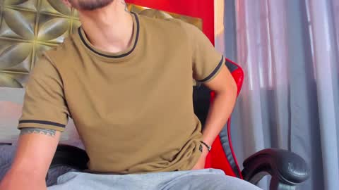 Alejo  online show from January 4, 7:34 pm