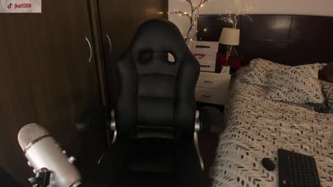 Alejandra online show from December 24, 4:40 pm