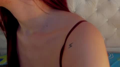 Alejita699 online show from May 4, 10:39 pm