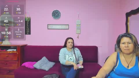 zoe and Kataleya online show from October 14, 12:06 pm