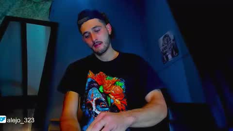 alejo_323__ online show from January 7, 2:47 am
