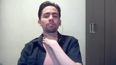 alejo_shy online show from December 23, 6:11 am