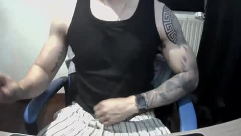 alejoduarte16 online show from June 15, 11:56 am
