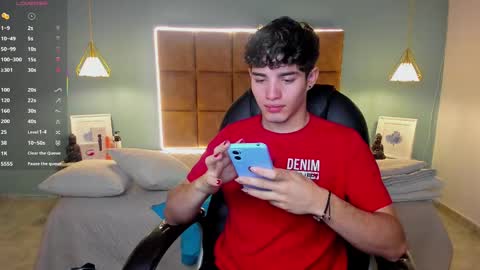 ALejoo Saenz online show from October 4, 4:54 am