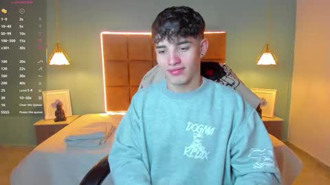 ALejoo Saenz online show from October 12, 1:59 am