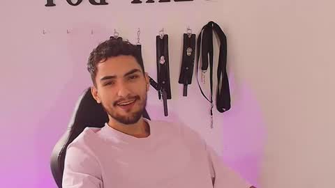 Alek online show from September 30, 5:07 pm