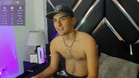 Alek online show from October 15, 2:11 am