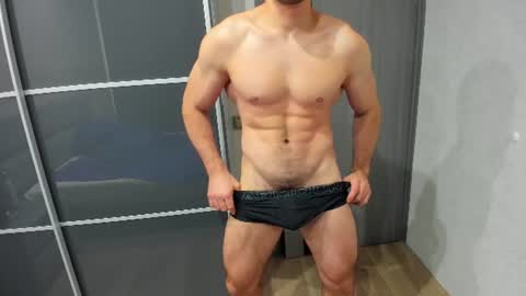 aleks_brown online show from August 3, 10:35 pm
