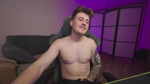 Alex and Linar online show from November 25, 10:54 pm