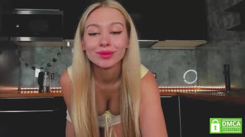 Snapshot of aleksa_cutie chatting on March 10, 11:37 am Next stream - 2 dec - online show from March 10, 11:37 am