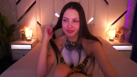 aleksaloree online show from June 10, 11:35 pm
