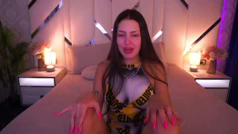 aleksaloree online show from June 11, 12:32 am