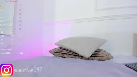 Snapshot of aleksandra_miller chatting on February 17, 3:20 pm Aleksandra online show from February 17, 3:20 pm