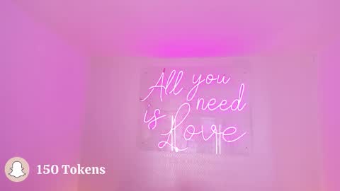 Snapshot of aleksandra_miller chatting on November 22, 4:22 am Aleksandra online show from November 22, 4:22 am