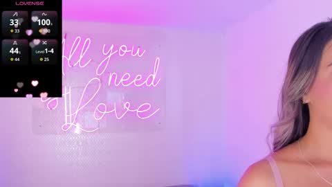 Snapshot of aleksandra_miller chatting on November 24, 4:23 am Aleksandra online show from November 24, 4:23 am