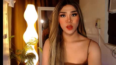 Snapshot of alenajones chatting on March 22, 10:29 am alenajones online show from March 22, 10:29 am