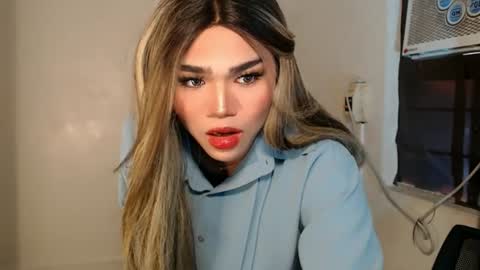 alenajones online show from July 28, 12:40 am