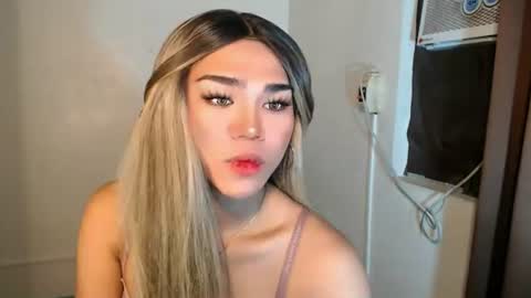 alenajones online show from July 28, 10:31 pm