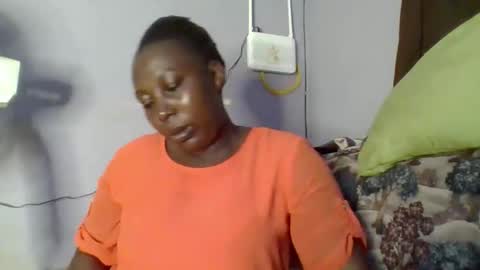 Snapshot of alesha_ chatting on April 8, 7:52 am Noreen Kennth and Emilly online show from April 8, 7:52 am