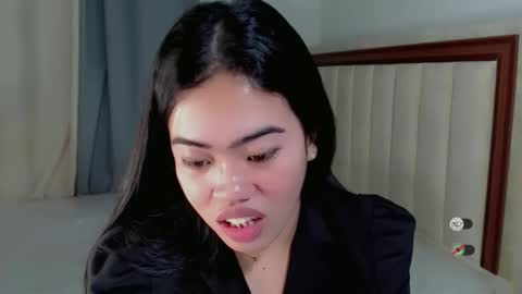 Snapshot of alesha_vibe_me chatting on February 3, 2:44 pm alesha_vibe_me online show from February 3, 2:44 pm