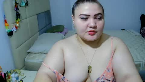 Alesia jones01 online show from June 20, 5:43 am