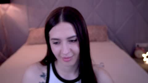 Snapshot of alesiadessmond chatting on May 23, 5:45 am alesiadessmond online show from May 23, 5:45 am