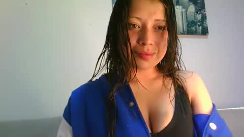 Snapshot of aleska_dollx chatting on November 6, 12:11 am QUEEN OFF MILk IM BACK 15 NOV online show from November 6, 12:11 am