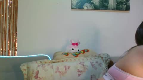 Snapshot of aleska_dollx chatting on December 1, 11:43 pm QUEEN OFF MILk IM BACK 15 NOV online show from December 1, 11:43 pm