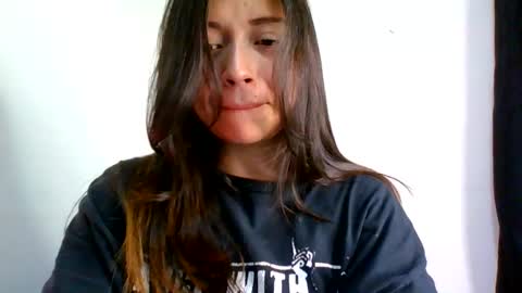 QUEEN OFF MILk  IM BACK  15 NOV online show from June 10, 11:46 pm